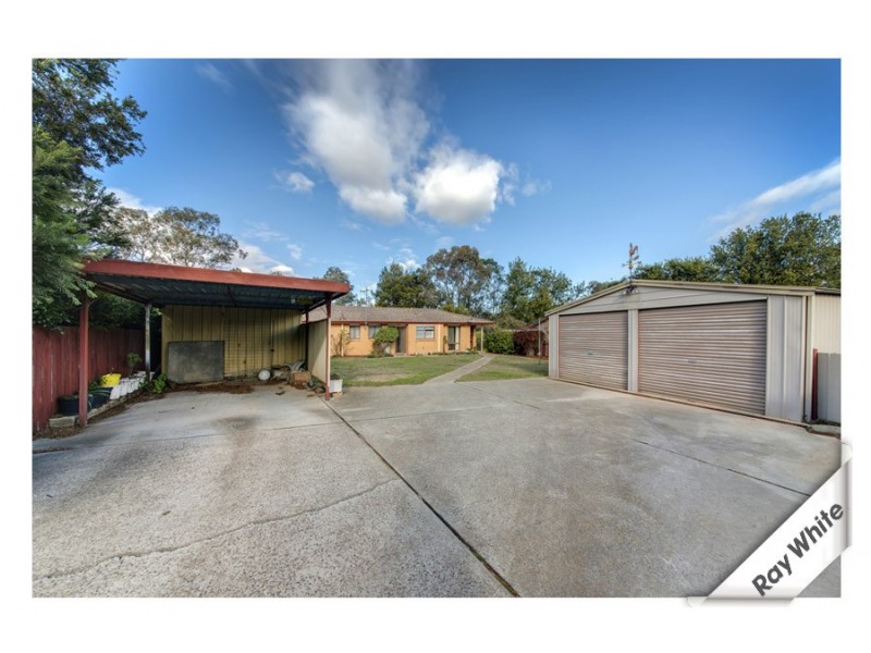 14 Rickard Place, Gowrie ACT 2904