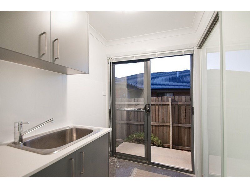 4 Santospirito Street, Forde ACT 2914