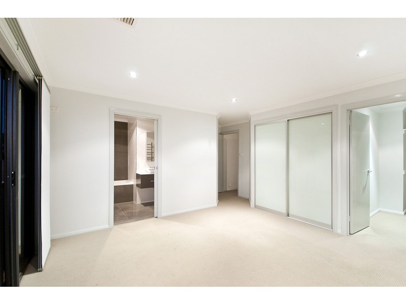 4 Santospirito Street, Forde ACT 2914