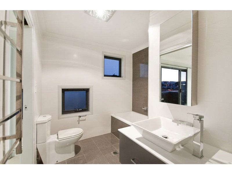 4 Santospirito Street, Forde ACT 2914