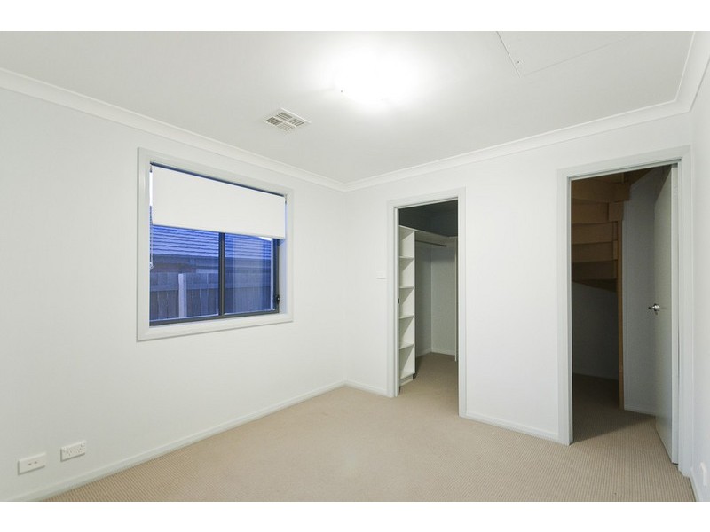 4 Santospirito Street, Forde ACT 2914