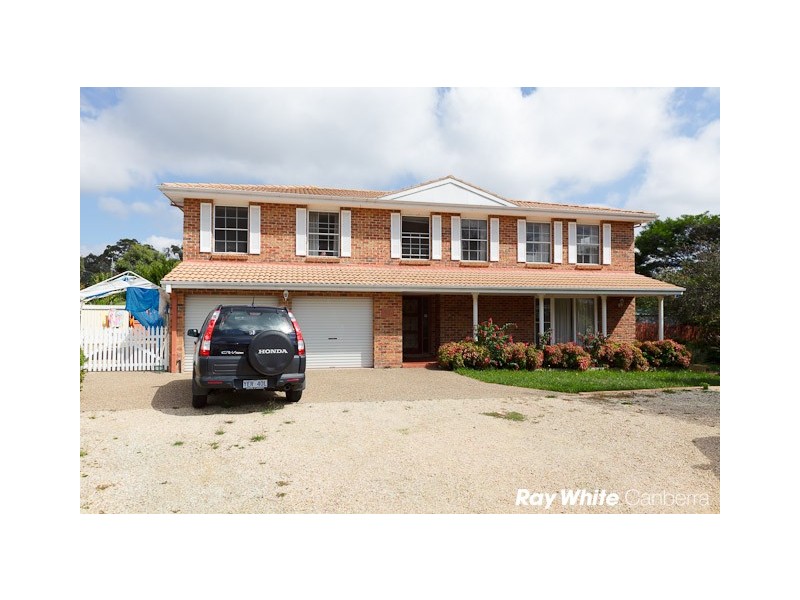 37 Rowntree Crescent, Isaacs ACT 2607