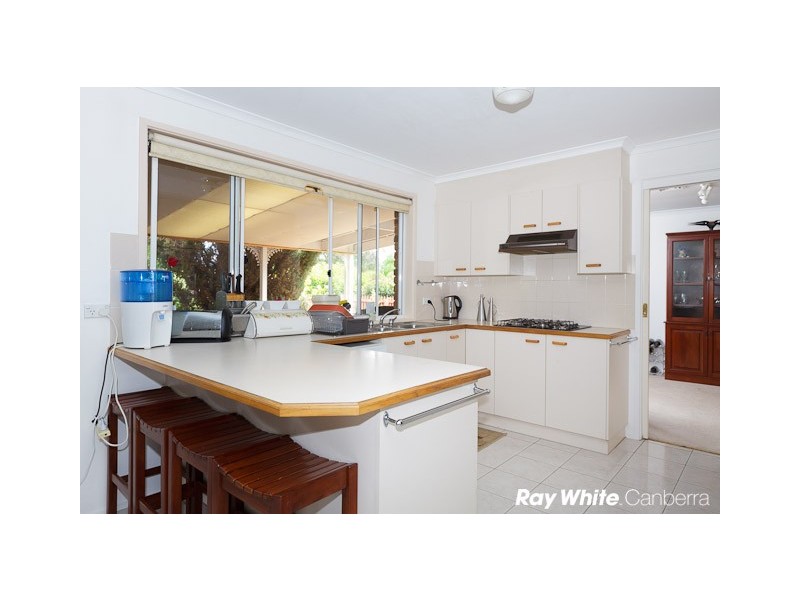 37 Rowntree Crescent, Isaacs ACT 2607