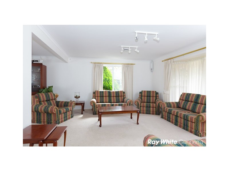 37 Rowntree Crescent, Isaacs ACT 2607