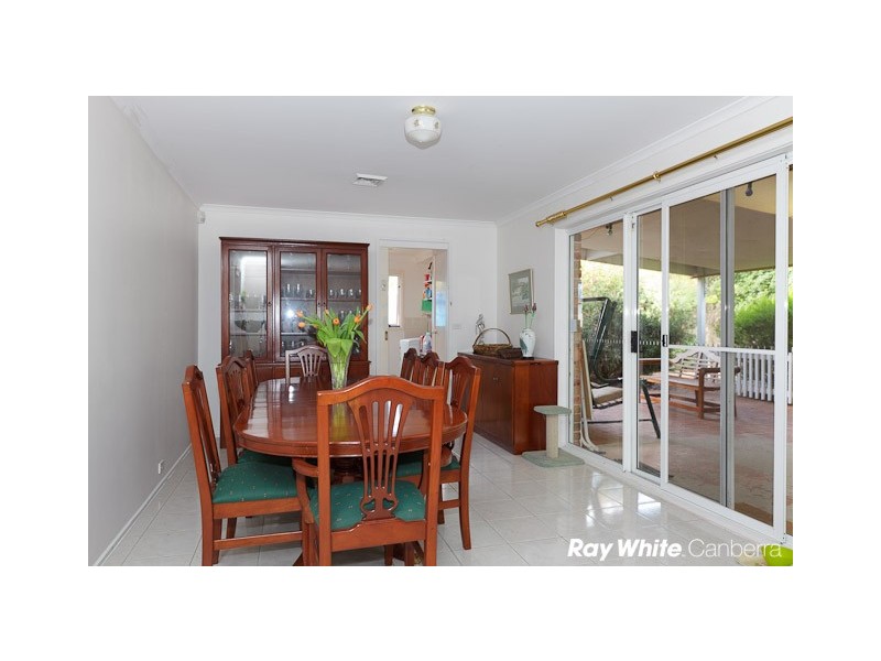 37 Rowntree Crescent, Isaacs ACT 2607