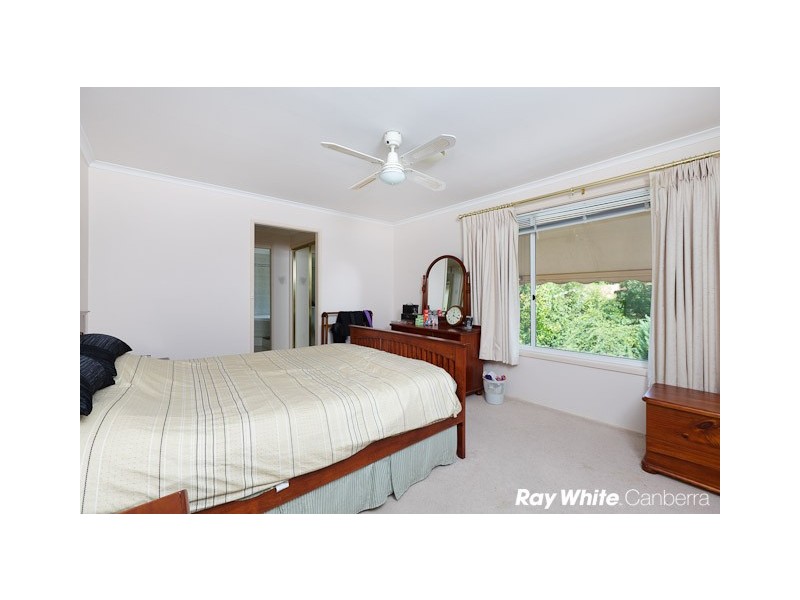 37 Rowntree Crescent, Isaacs ACT 2607