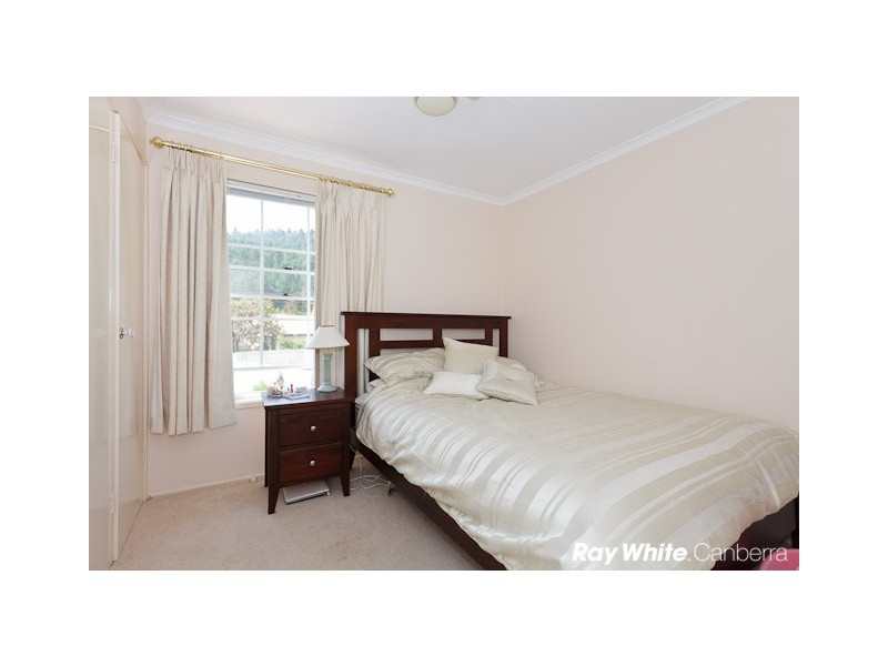 37 Rowntree Crescent, Isaacs ACT 2607