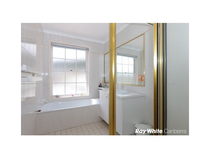 37 Rowntree Crescent, Isaacs ACT 2607