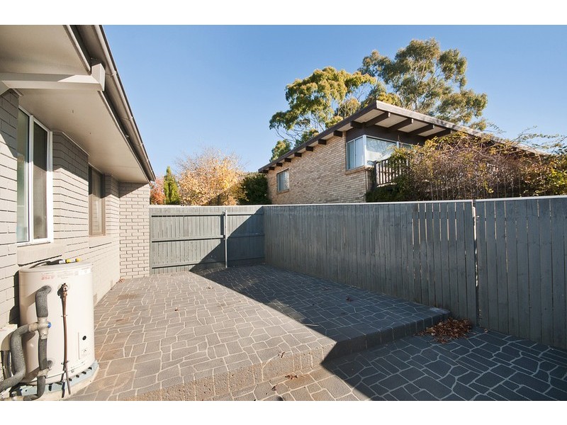 2/1 McGee Place, Pearce ACT 2607