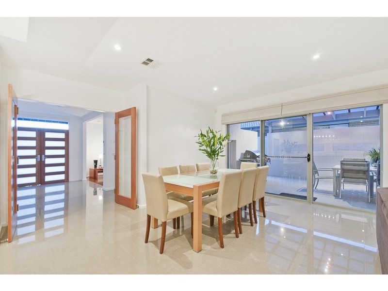 10 Whitington Street, Franklin ACT 2913