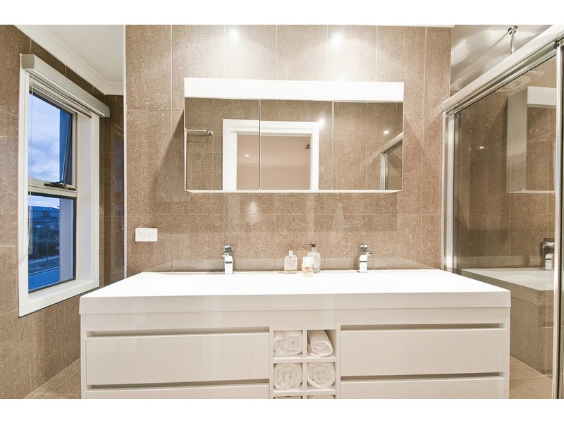 10 Whitington Street, Franklin ACT 2913