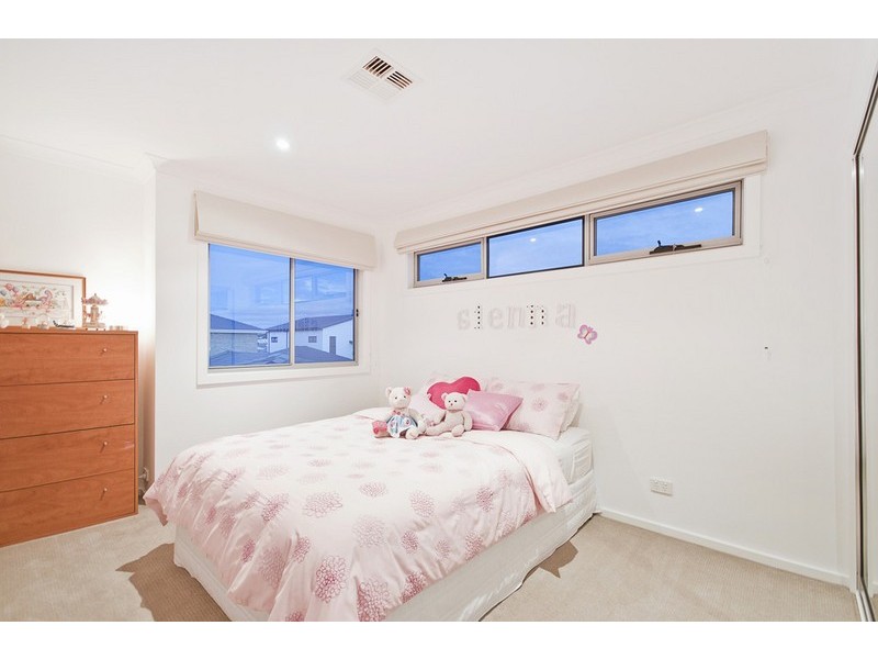 10 Whitington Street, Franklin ACT 2913