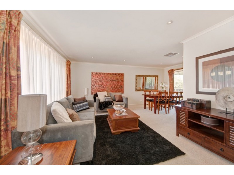 24 Bertram Street, Fadden ACT 2904