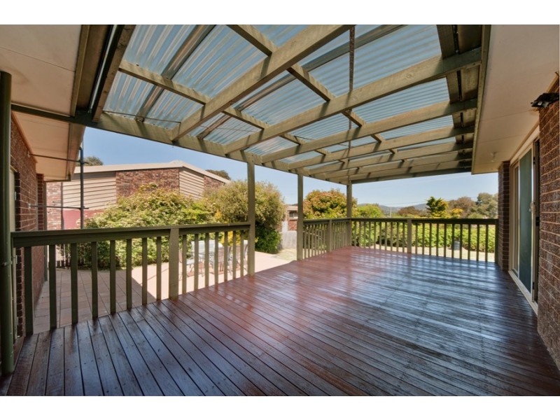 24 Bertram Street, Fadden ACT 2904