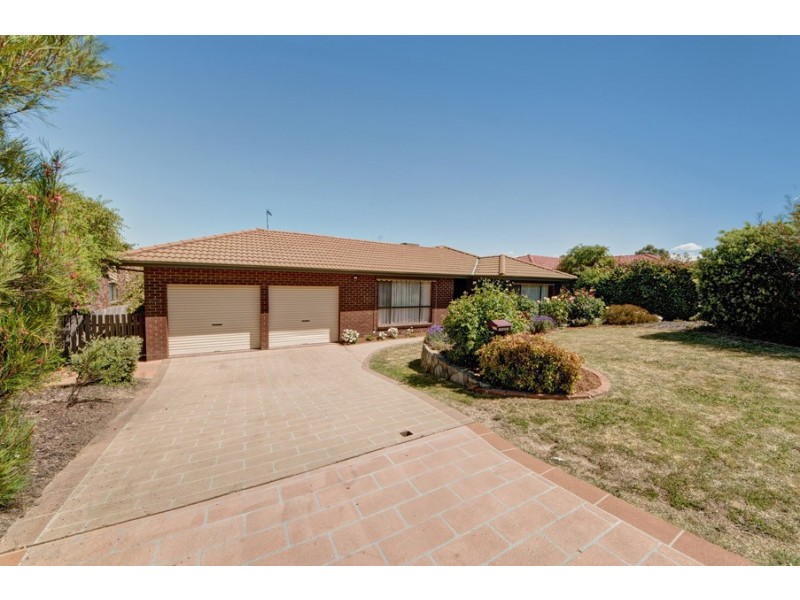 24 Bertram Street, Fadden ACT 2904