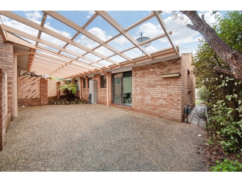 65A and 65B Pennington Crescent, Calwell ACT 2905