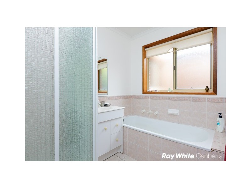 15 Schofield Place, Gordon ACT 2906