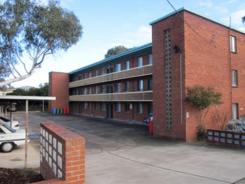 17/5 Charles Street, Queanbeyan NSW 2620