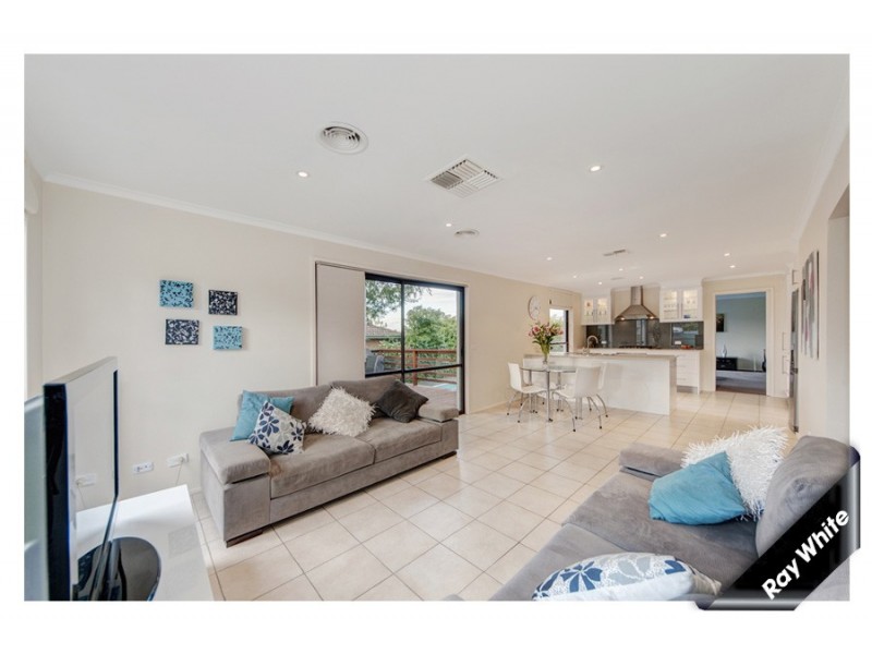 16 Rossarden Street, Fisher ACT 2611