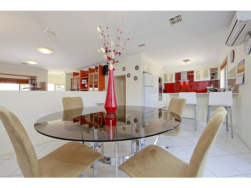 32/131 Britten Jones Drive, Holt ACT 2615