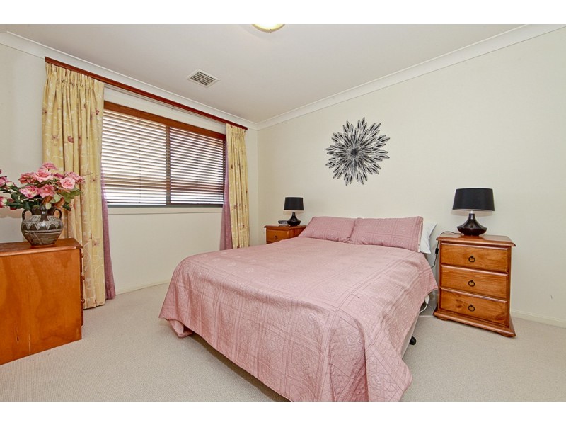 32/131 Britten Jones Drive, Holt ACT 2615