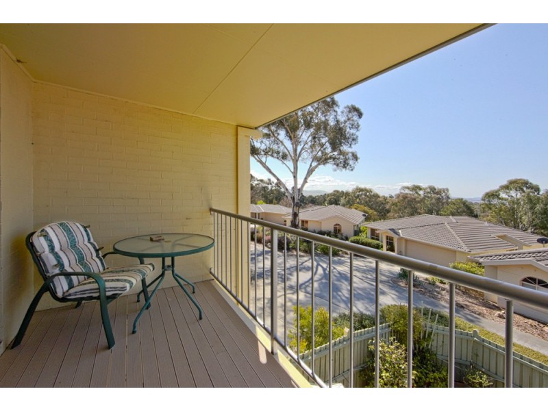 32/131 Britten Jones Drive, Holt ACT 2615