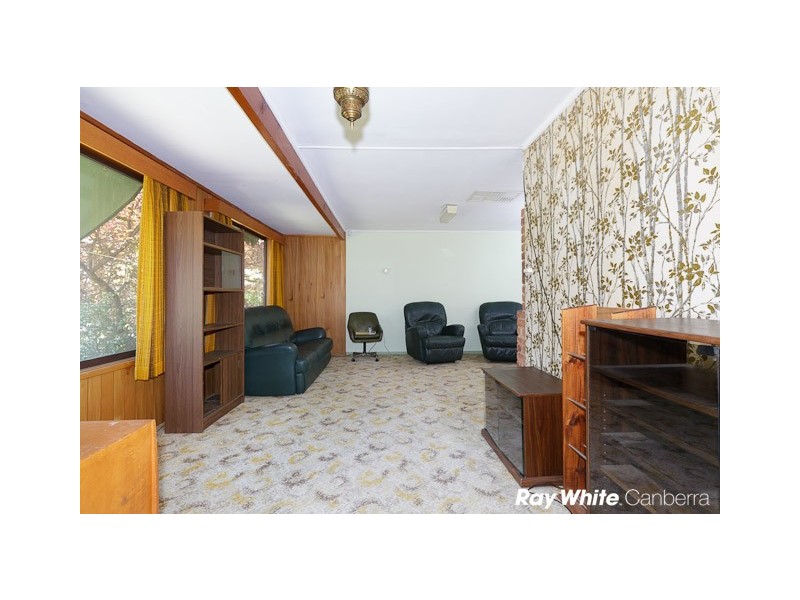 11 Pullen Street, Narrabundah ACT 2604