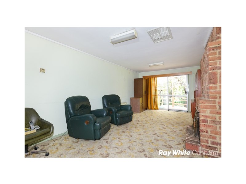 11 Pullen Street, Narrabundah ACT 2604