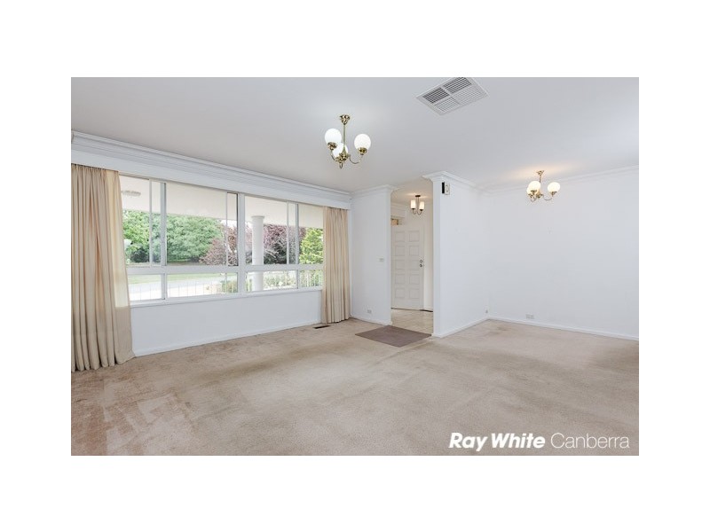 9 Pollock Street, Chifley ACT 2606