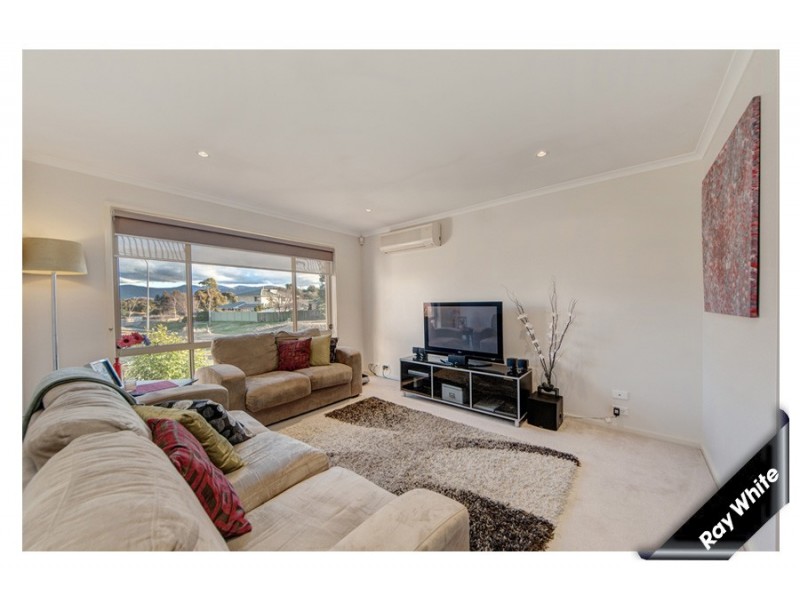 18 Larkin Close, Gordon ACT 2906
