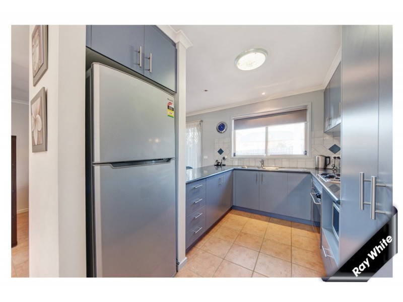 18 Larkin Close, Gordon ACT 2906