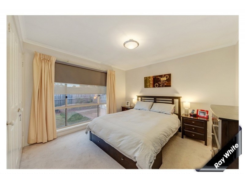 18 Larkin Close, Gordon ACT 2906