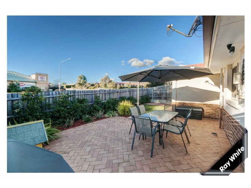 18 Larkin Close, Gordon ACT 2906