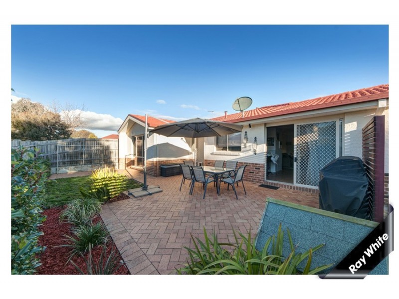 18 Larkin Close, Gordon ACT 2906