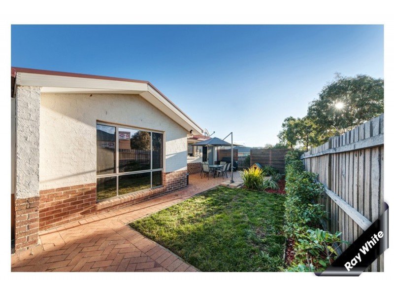 18 Larkin Close, Gordon ACT 2906