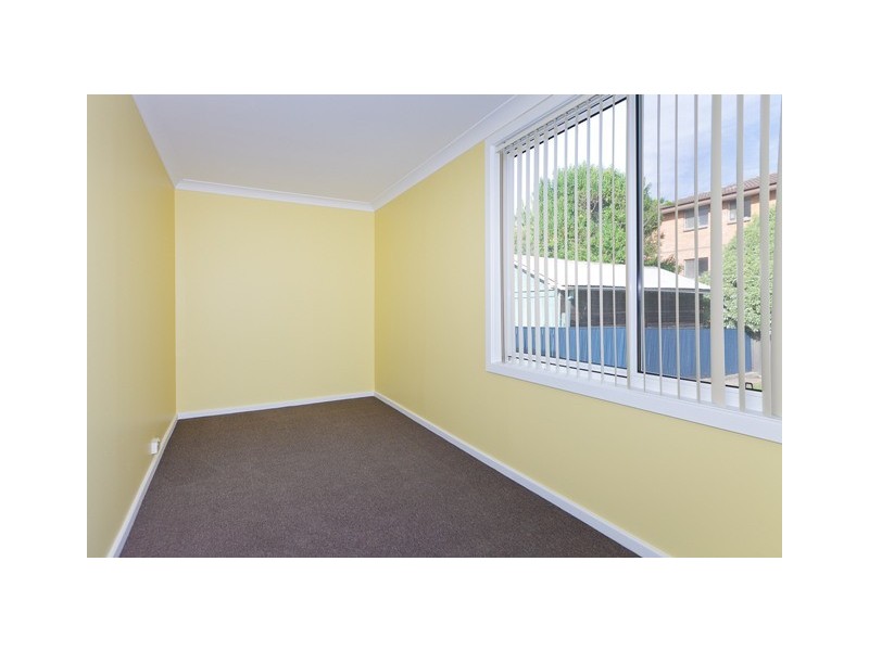 17 Crest Road, Crestwood NSW 2620