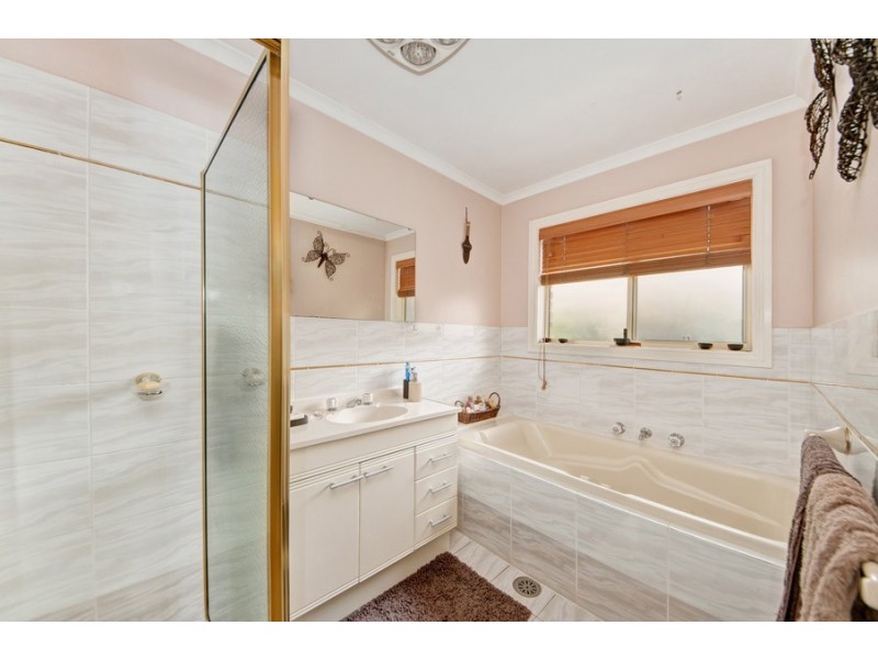 146 Jim Pike Avenue, Gordon ACT 2906