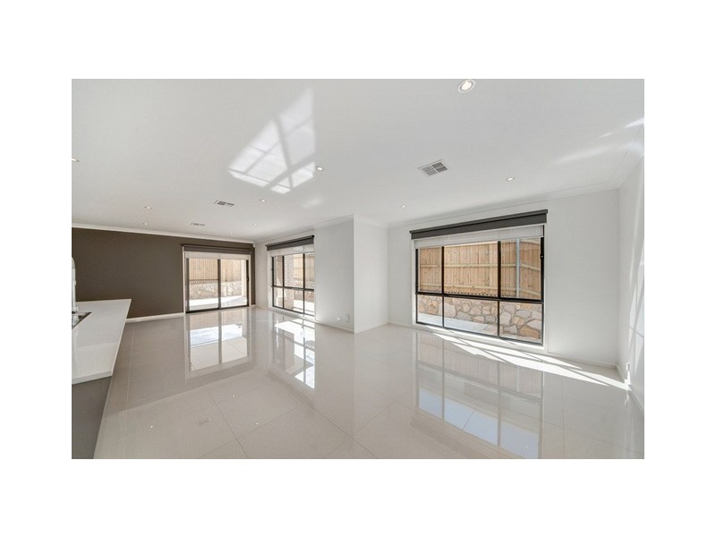 15 Macandie Street, Casey ACT 2913