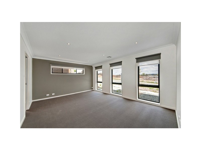 15 Macandie Street, Casey ACT 2913
