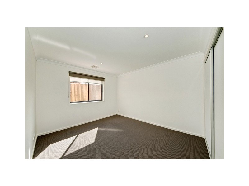 15 Macandie Street, Casey ACT 2913