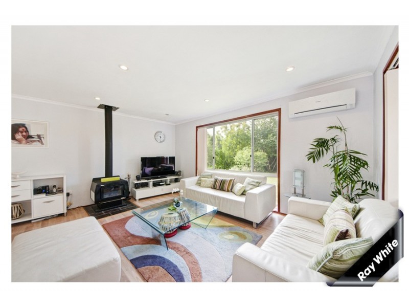 24 Beaufort Retreat, Gordon ACT 2906