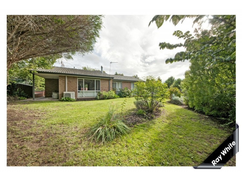 24 Beaufort Retreat, Gordon ACT 2906