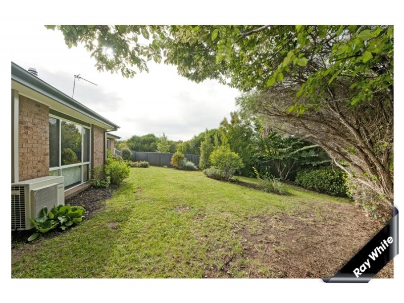 24 Beaufort Retreat, Gordon ACT 2906