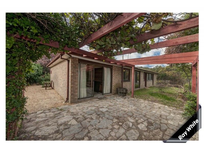 5 Annear Place, Fadden ACT 2904