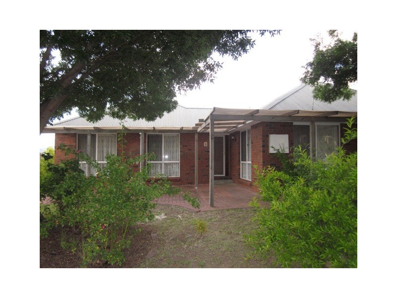 31 Lewis Luxton Avenue, Gordon ACT 2906