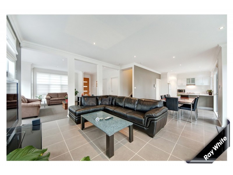 1/6 Webber Crescent, Calwell ACT 2905
