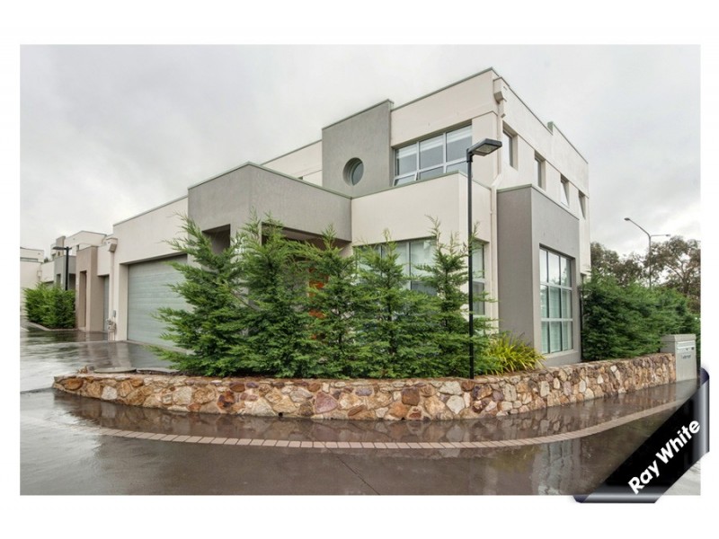 1/6 Webber Crescent, Calwell ACT 2905