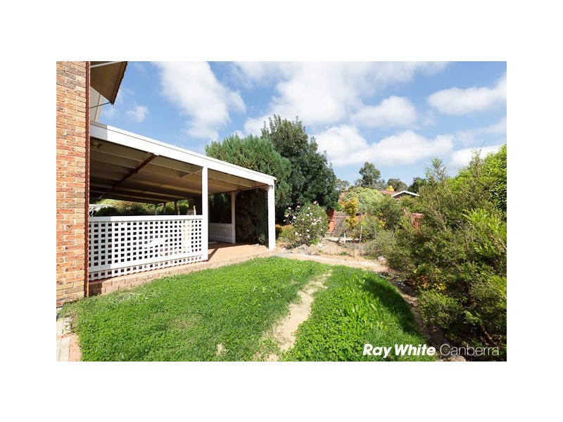37 Rowntree Crescent, Isaacs ACT 2607