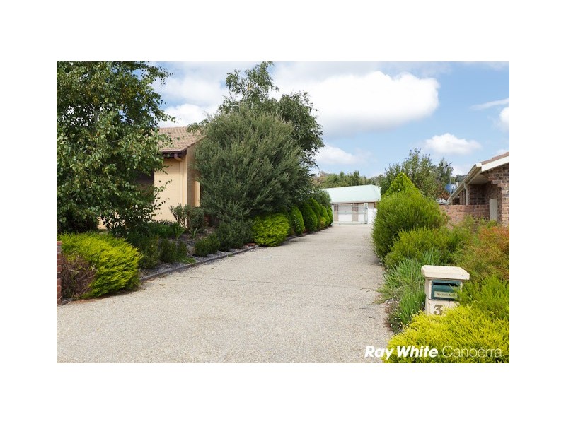 37 Rowntree Crescent, Isaacs ACT 2607