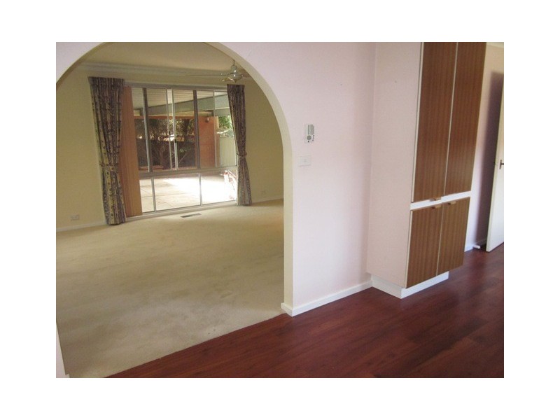 15 Mackie Crescent, Stirling ACT 2611